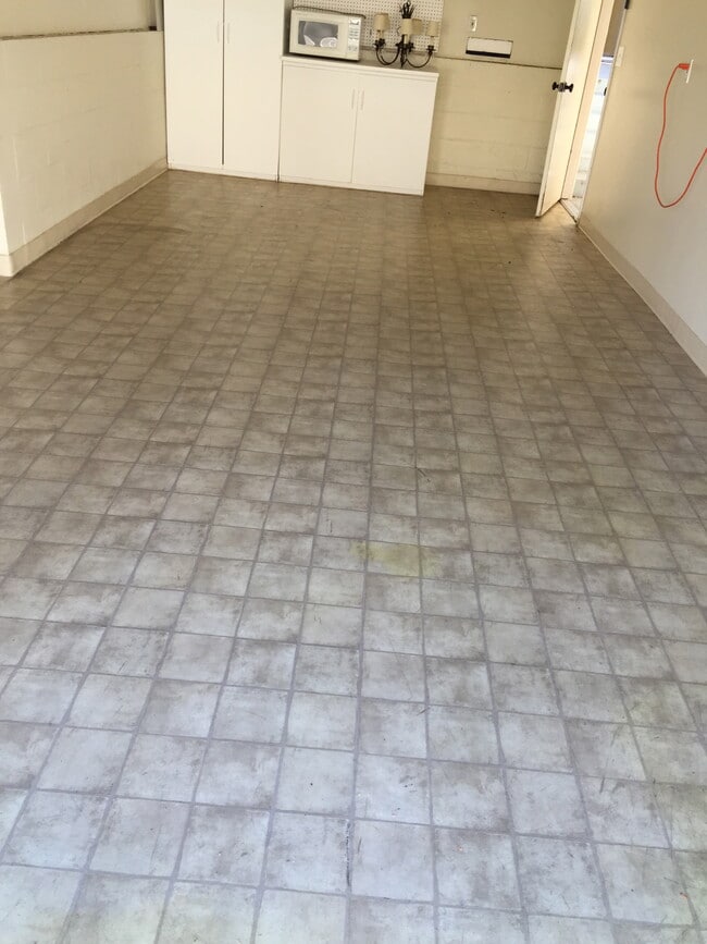 Building Photo - 237 Green Lea Pl