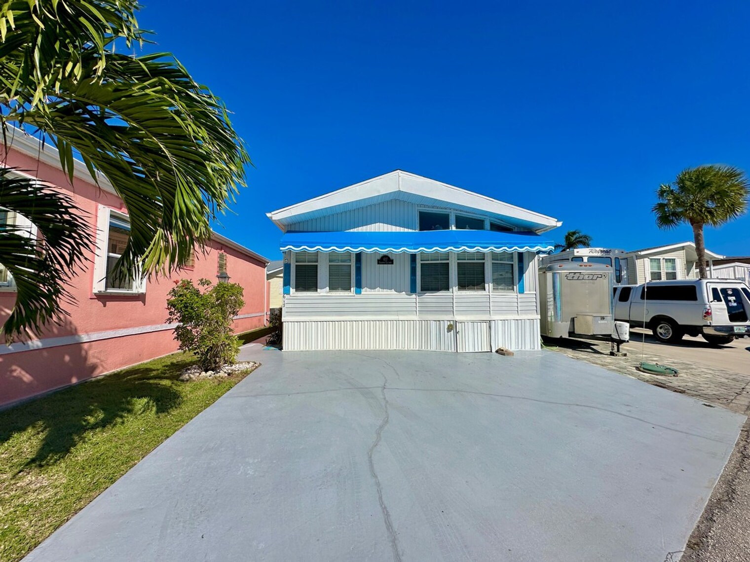 Building Photo - 617 Nettles Blvd