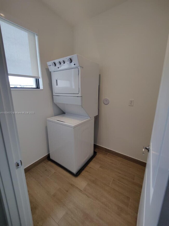 Building Photo - 5699 Argento Dr