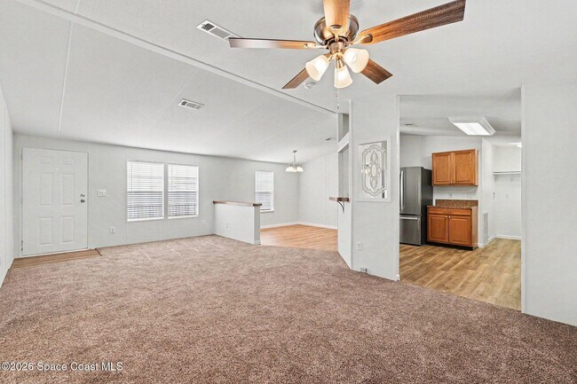 Building Photo - 423 Brozman Ln