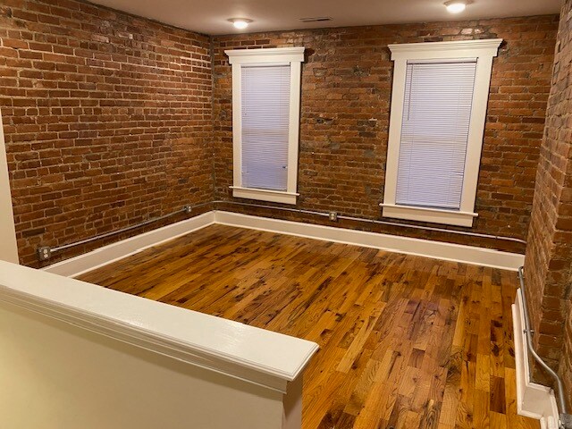 Building Photo - 208 Dakota Ave