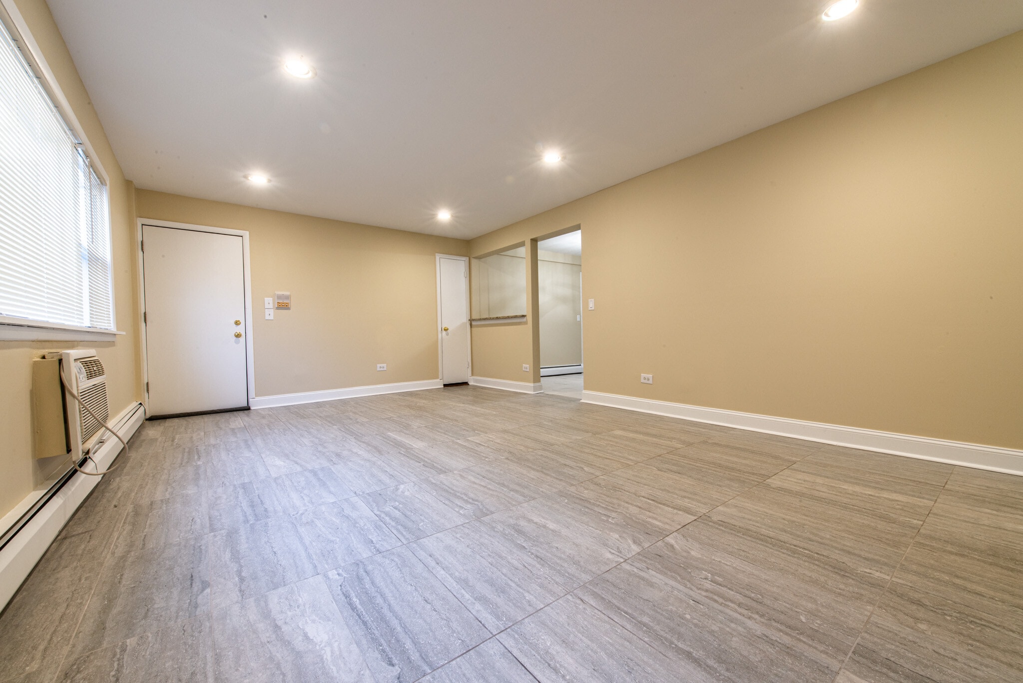 Building Photo - 3804 N Harlem Ave