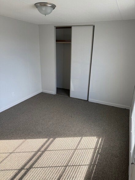 Building Photo - 209 John Way