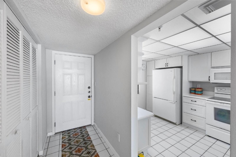 Building Photo - 14950 Gulf Blvd