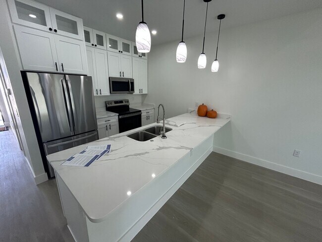 Building Photo - Luxury Duplex for Immediate Rent in Burnt Store Meadows, Punta Gorda