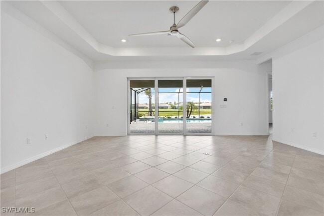 Building Photo - 15925 Sugar Hl Dr