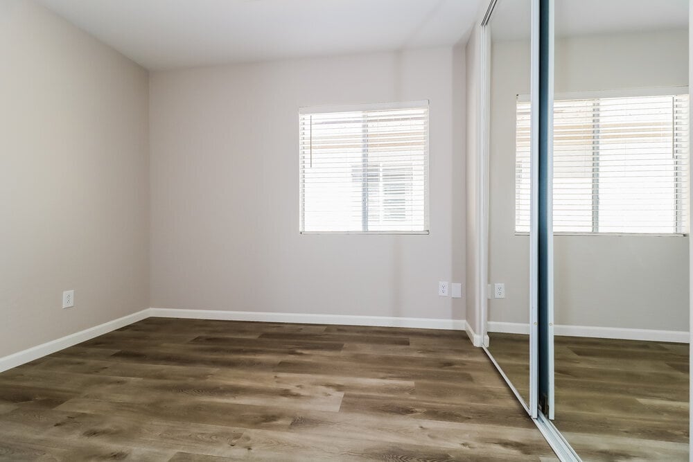 Building Photo - 10043 N 115th Dr