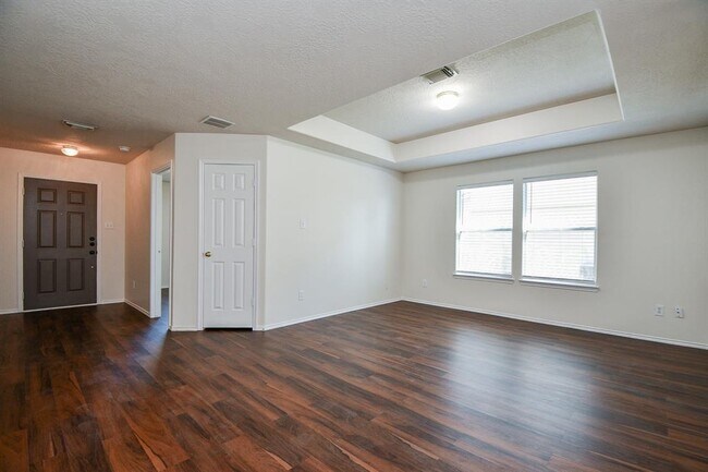 Building Photo - 19111 Yaupon Ranch Dr