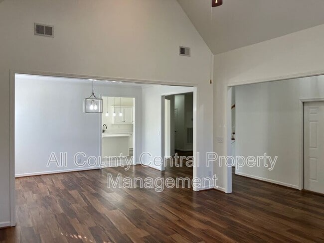 Building Photo - 1001 Aronimink Dr