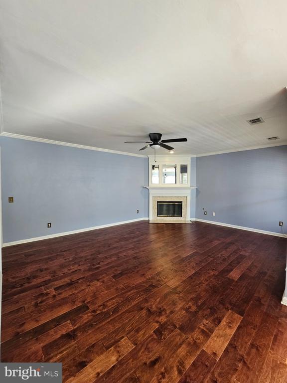 Building Photo - 8202 Catbird Cir
