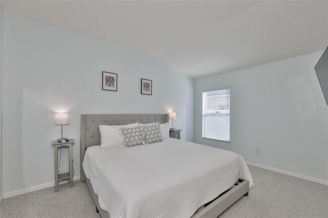Building Photo - 823 Seminole Sky Dr