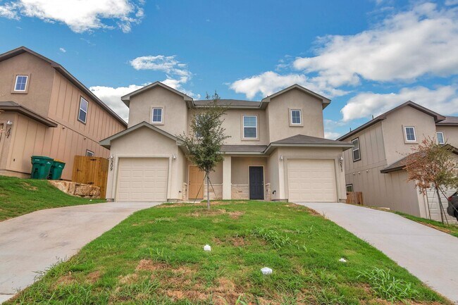 Building Photo - 125 Peruna Dr