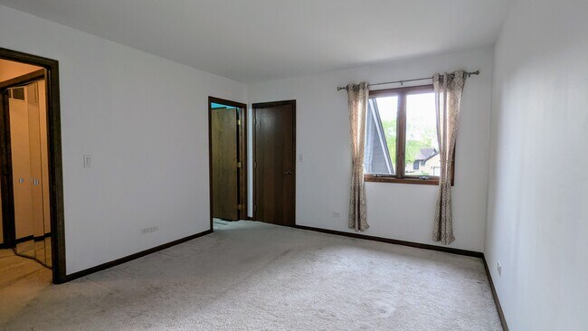 Building Photo - 1799 Monterey Ct