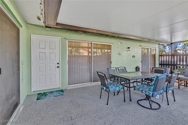 Building Photo - 15514 Crystal Lake Dr
