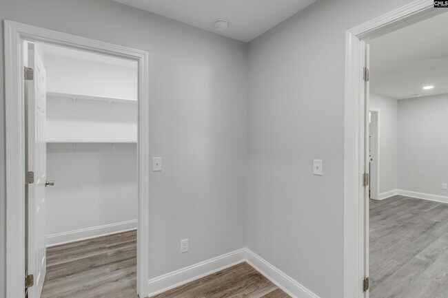 Building Photo - 2327 Willow St