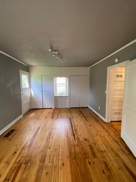 Building Photo - 2506 W Easton Ct