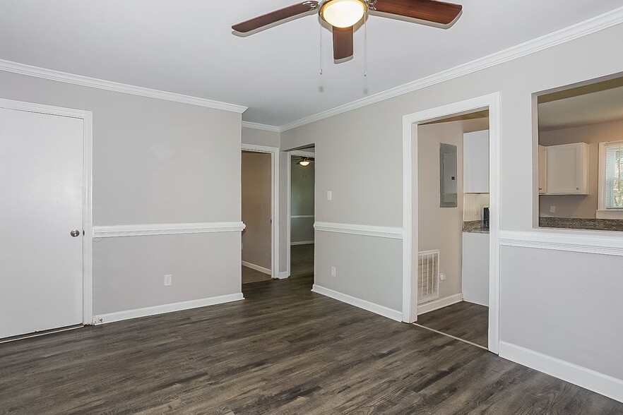 Building Photo - 1952 Williams Dr