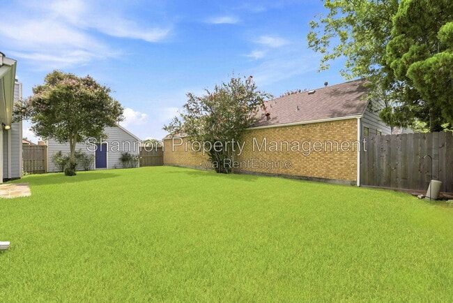 Building Photo - 16625 Ivy Grove Dr