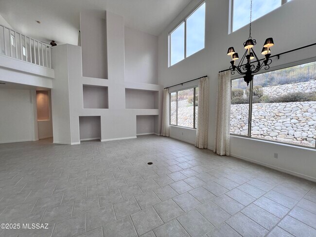 Building Photo - 7449 E Ridge Point Rd