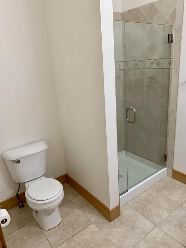 Building Photo - 636 Logan St