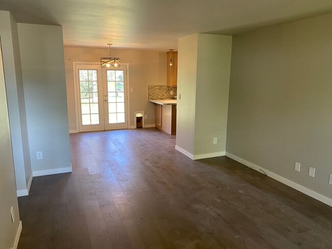 Building Photo - 2 Bed 1 Bath Home in NE Fort Collins!