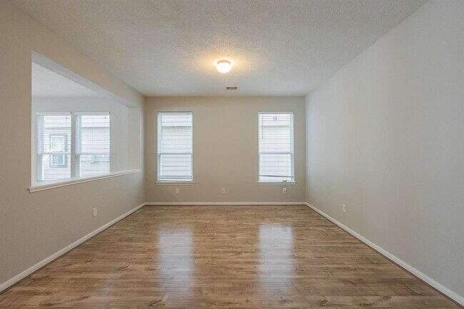 Building Photo - 15835 Copper Springs Ln