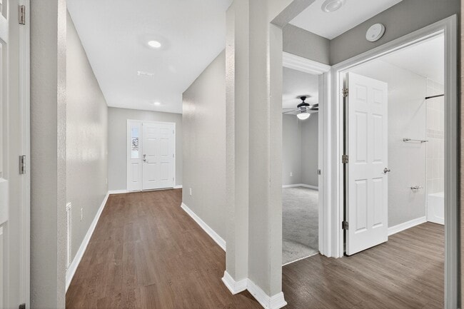 Building Photo - New Spacious 4 Bed - W/Amenities!