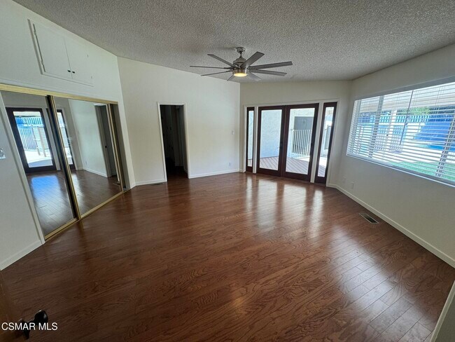 Building Photo - 381 Laguna Terrace