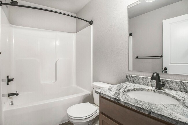 Building Photo - 17539 Beechwood Ln