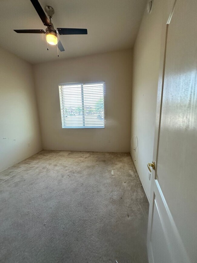 Building Photo - Beautiful 3 Bedroom, 2 Bath House for Rent (River/La Cholla)