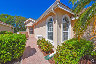 Building Photo - 650 SW Treasure Cove