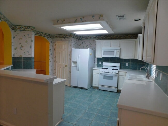 Building Photo - 3702 Heritage Colony Dr