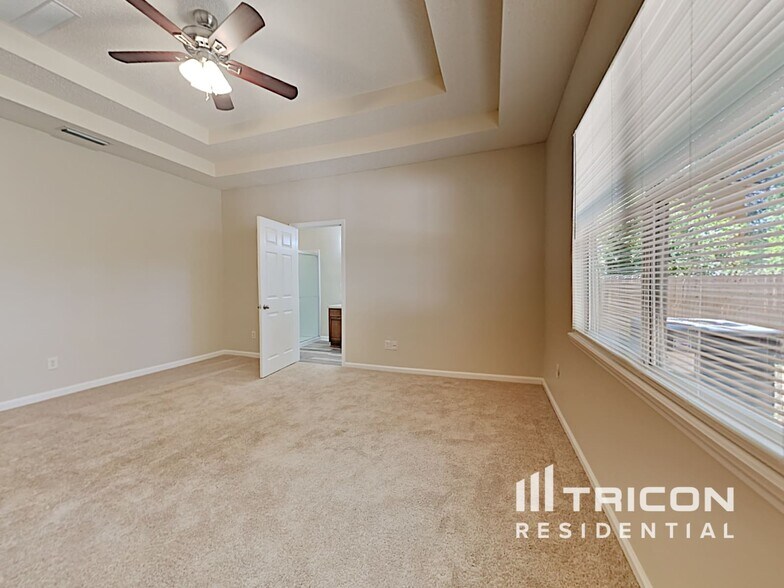 Building Photo - 4351 Campus Hills Cir