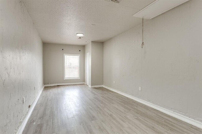 Building Photo - 2908 SW 62nd St