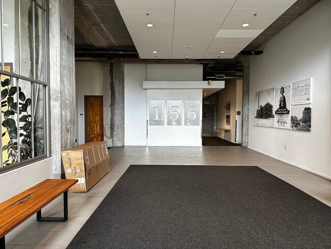 Building Photo - 156 Porter St