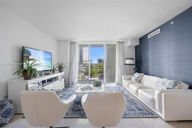 Building Photo - 150 Sunny Isles Blvd