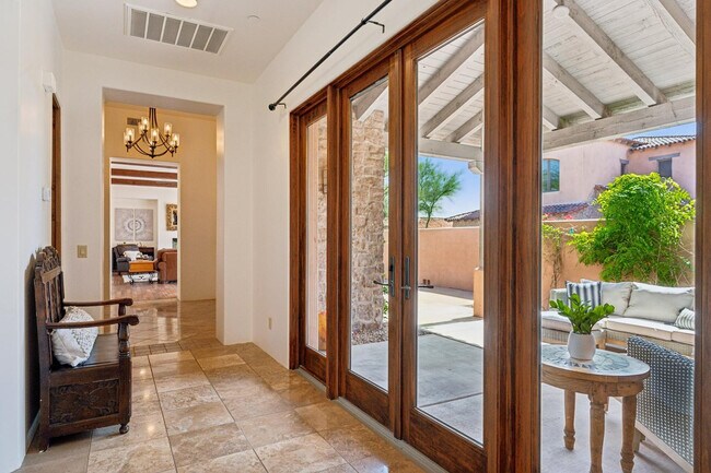 Building Photo - 7701 E Golden Eagle Cir