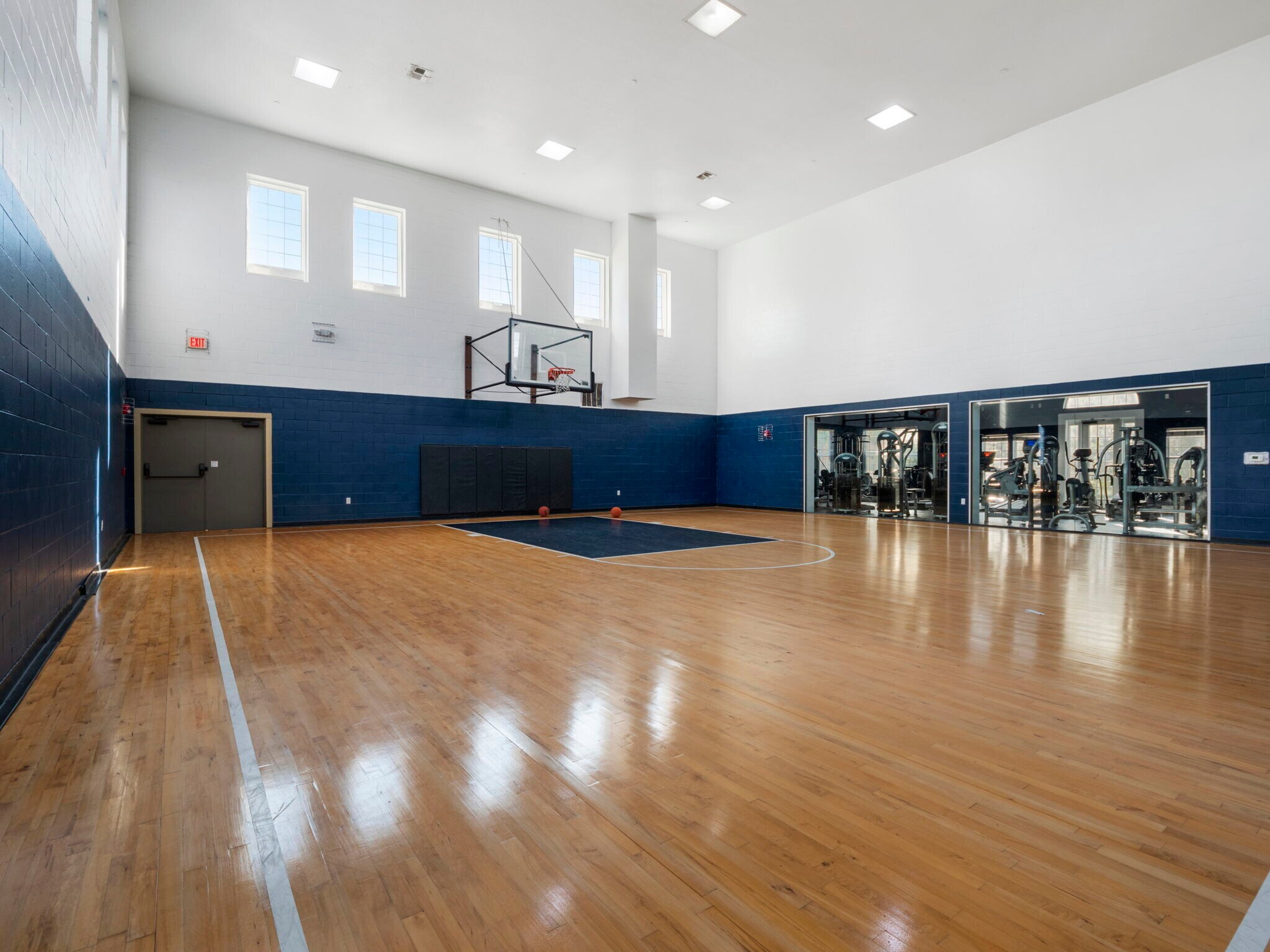 Building Photo - 2801 Chancellorsville Dr