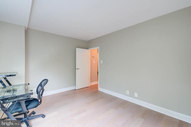 Building Photo - 4200 Cathedral Ave NW