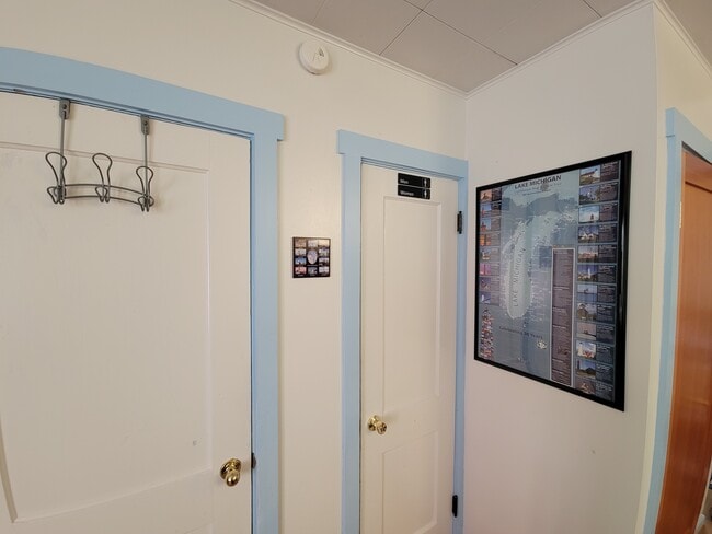 Building Photo - 211-212 W 13th St