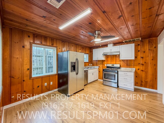 Building Photo - Charmer in Bryte community Roseville