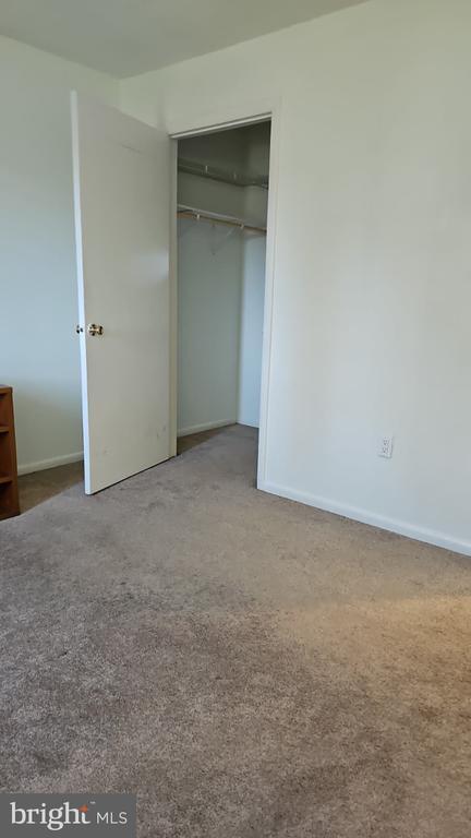 Building Photo - 909 Ravens Crest Dr