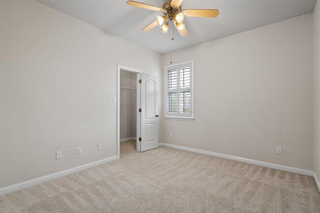 Building Photo - 404 Arrowhead Trail