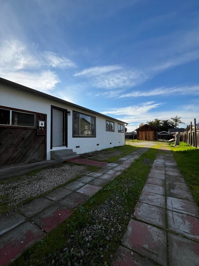 Building Photo - 750 Powell St