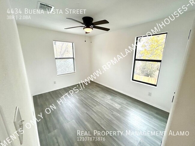 Building Photo - AVAILABLE NOW! Newly Built 2-Story 3 Bedro...