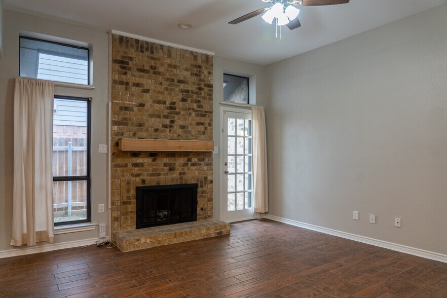 cedar plank mantel - 812 Via Madonna