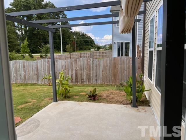 Building Photo - 108 Avery Glenn Way