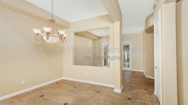 Building Photo - 2947 Farragut Rd