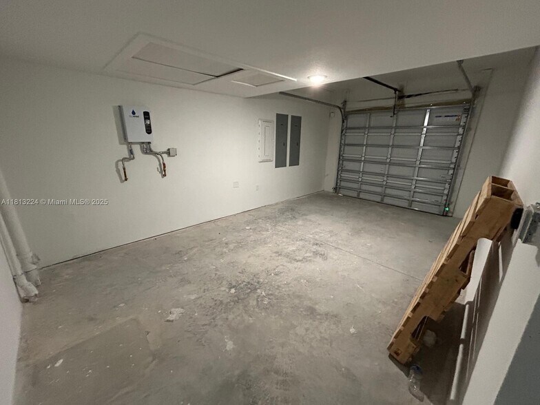 Building Photo - 14625 SW 262nd St
