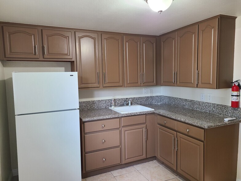 Building Photo - 4019 Rubidoux Blvd
